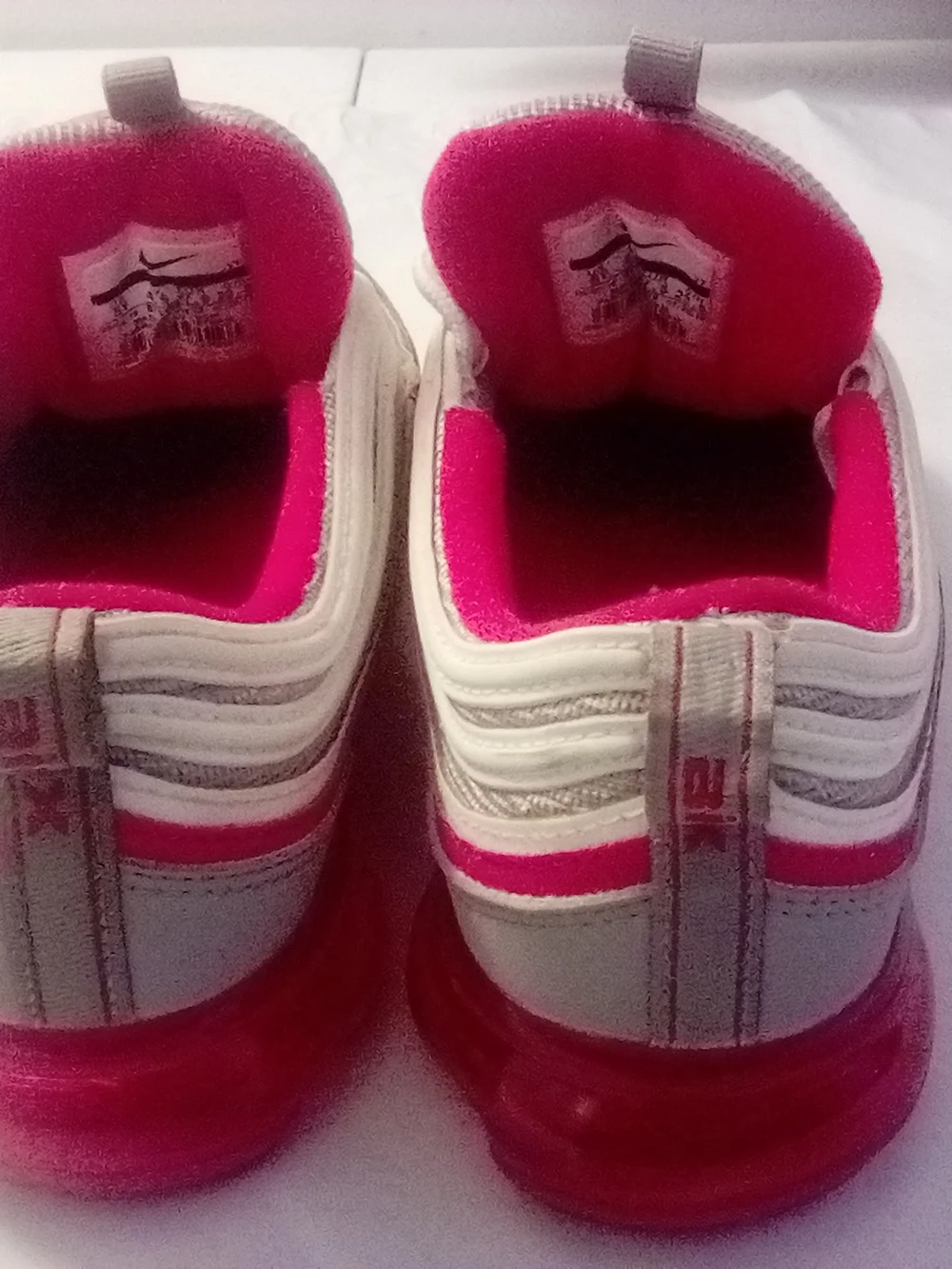 Nike Kids' Red and White Air Bubble Sneakers